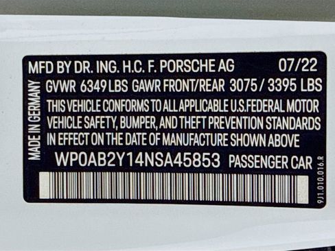Certified 2022 Porsche Taycan 4S AWD/4WD image 33
