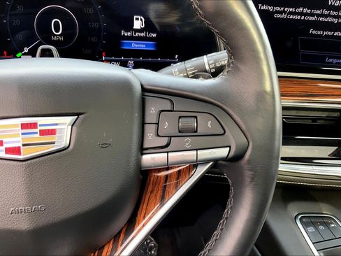 Used 2022 Cadillac Escalade Premium Luxury w/ Performance Package image 23