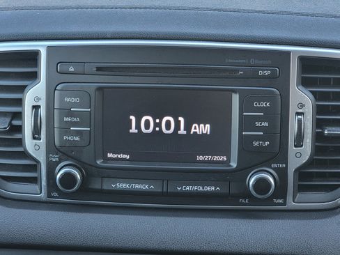 Certified 2019 Kia Sportage LX image 23