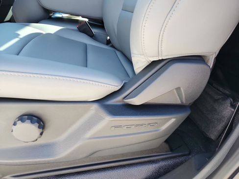 New 2026 Ford F250 XL w/ F-250 >10K GVWR Package image 14