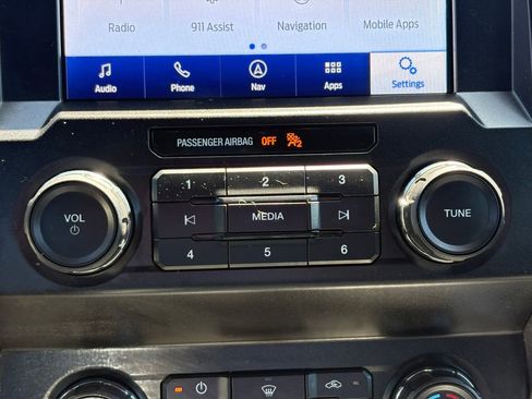 Used 2020 Ford F150 XLT w/ Equipment Group 302A Luxury image 23