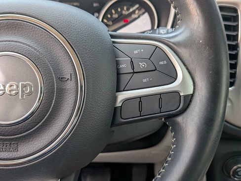 Used 2019 Jeep Compass Latitude w/ Popular Equipment Group AWD/4WD image 21
