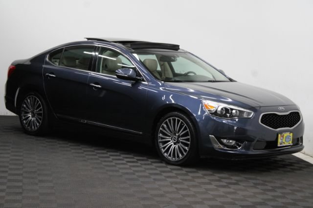 Used 2014 Kia Cadenza Premium w/ Technology Package FWD image 1