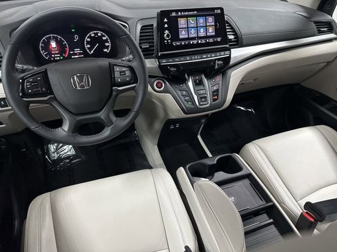 Used 2025 Honda Odyssey EX-L image 12