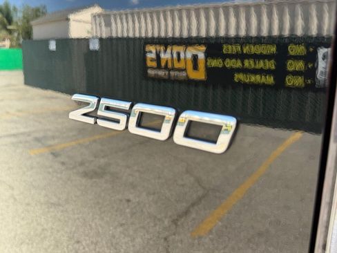 Used 2022 Mercedes-Benz Sprinter 2500 image 65