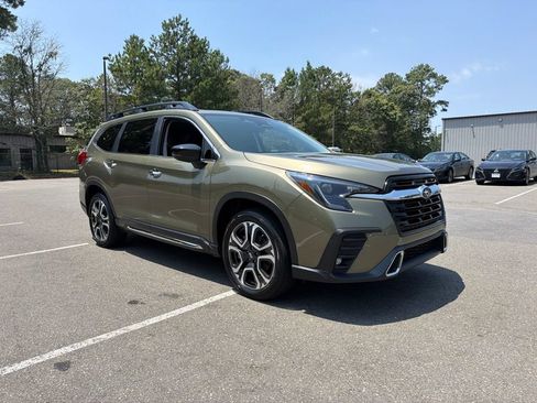 Used 2024 Subaru Ascent Touring AWD/4WD image 4