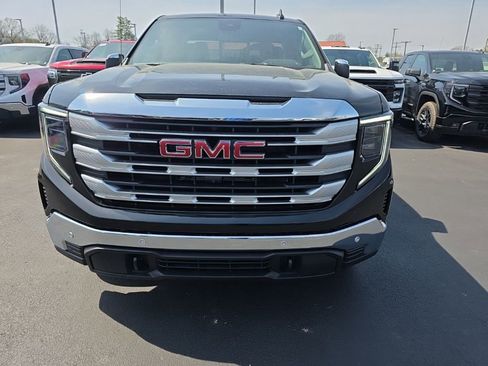 New 2026 GMC Sierra 1500 SLE w/ Preferred Package AWD/4WD image 2
