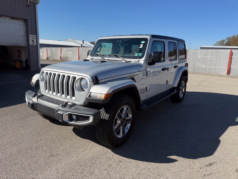 Used 2022 Jeep Wrangler Unlimited Sahara w/ Cold Weather Group AWD/4WD image 2