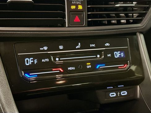 Used 2025 Volkswagen Jetta S image 23