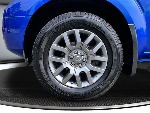 Used 2012 Nissan Frontier SV w/ Sport Appearance Pkg AWD/4WD image 32