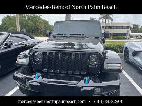 Used 2023 Jeep Wrangler Unlimited Sahara image 2