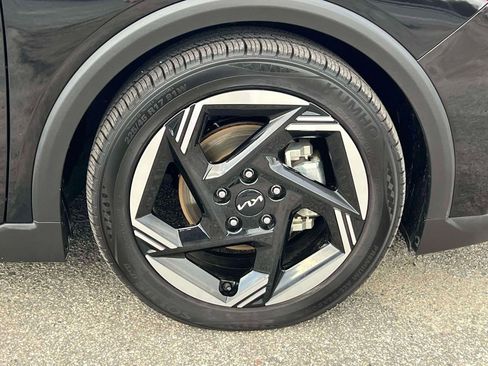 Used 2025 Kia K4 EX image 8