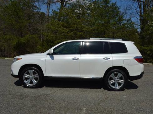 Used 2013 Toyota Highlander Limited image 6