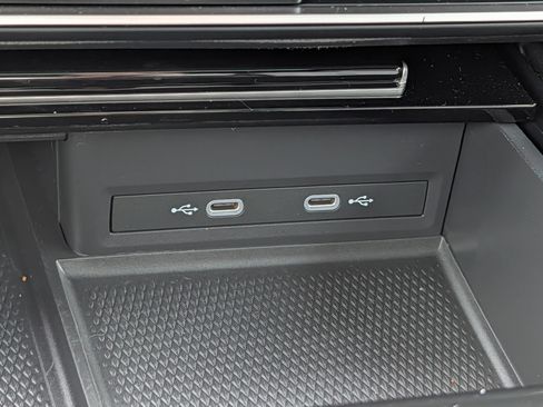 Certified 2024 Volkswagen Atlas Cross Sport SEL R-Line AWD/4WD image 30