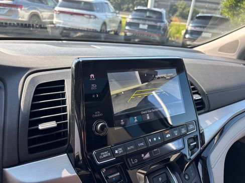 Used 2024 Honda Odyssey Touring image 20