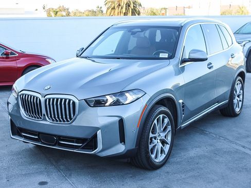 Used 2024 BMW X5 sDrive40i w/ Parking Assistance Package image 3