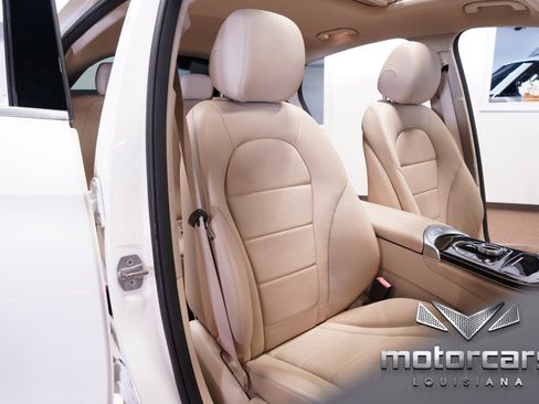 Used 2017 Mercedes-Benz GLC 300 4MATIC Coupe image 26