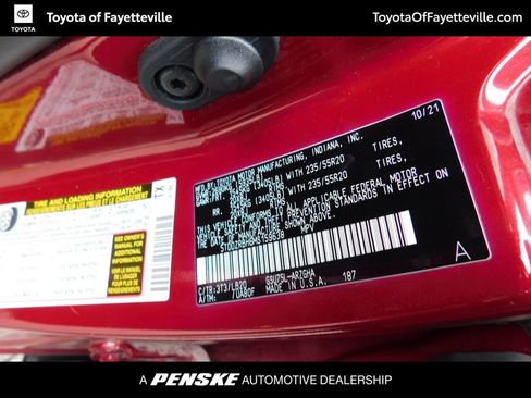 Used 2021 Toyota Highlander Limited image 13