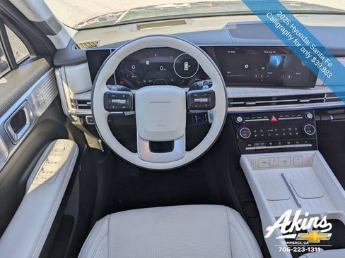 Used 2025 Hyundai Santa Fe Calligraphy AWD/4WD image 17