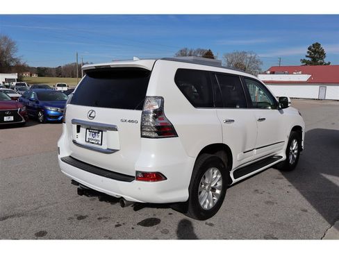 Used 2017 Lexus GX 460 image 7