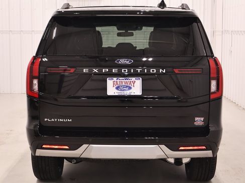 New 2026 Ford Expedition Platinum w/ Platinum Ultimate Package AWD/4WD image 8