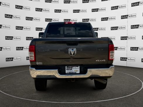 Used 2024 RAM 2500 Tradesman w/ Chrome Appearance Group AWD/4WD image 5