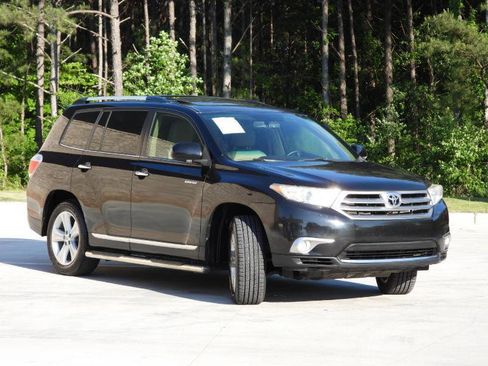 Used 2011 Toyota Highlander Limited w/ Tow Pkg FWD image 8