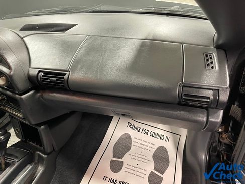 Used 1993 Chevrolet Camaro Z28 image 37