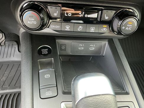 New 2026 Nissan Kicks SV image 19