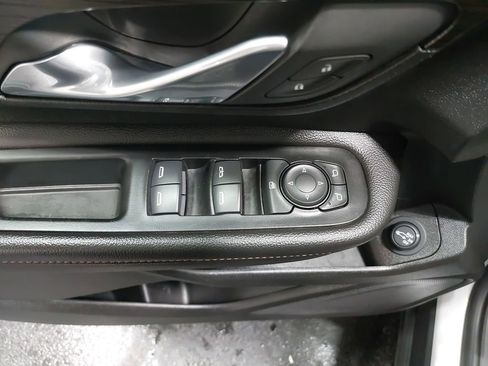 Used 2020 GMC Terrain SLT w/ Preferred Package image 28