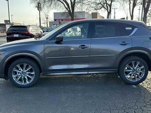 New 2025 MAZDA CX-5 AWD 2.5 S w/ Premium Plus Pkg image 5