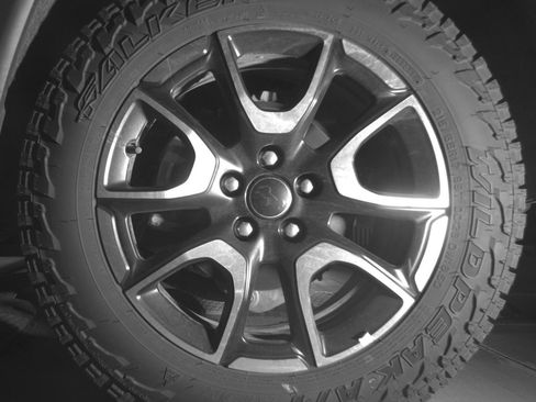 Used 2025 Jeep Compass Trailhawk AWD/4WD image 14