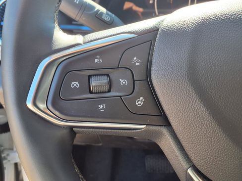 Used 2025 Chevrolet Trax LT w/ Driver Confidence Package image 14