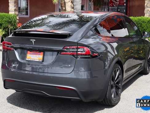 Used 2023 Tesla Model X image 11