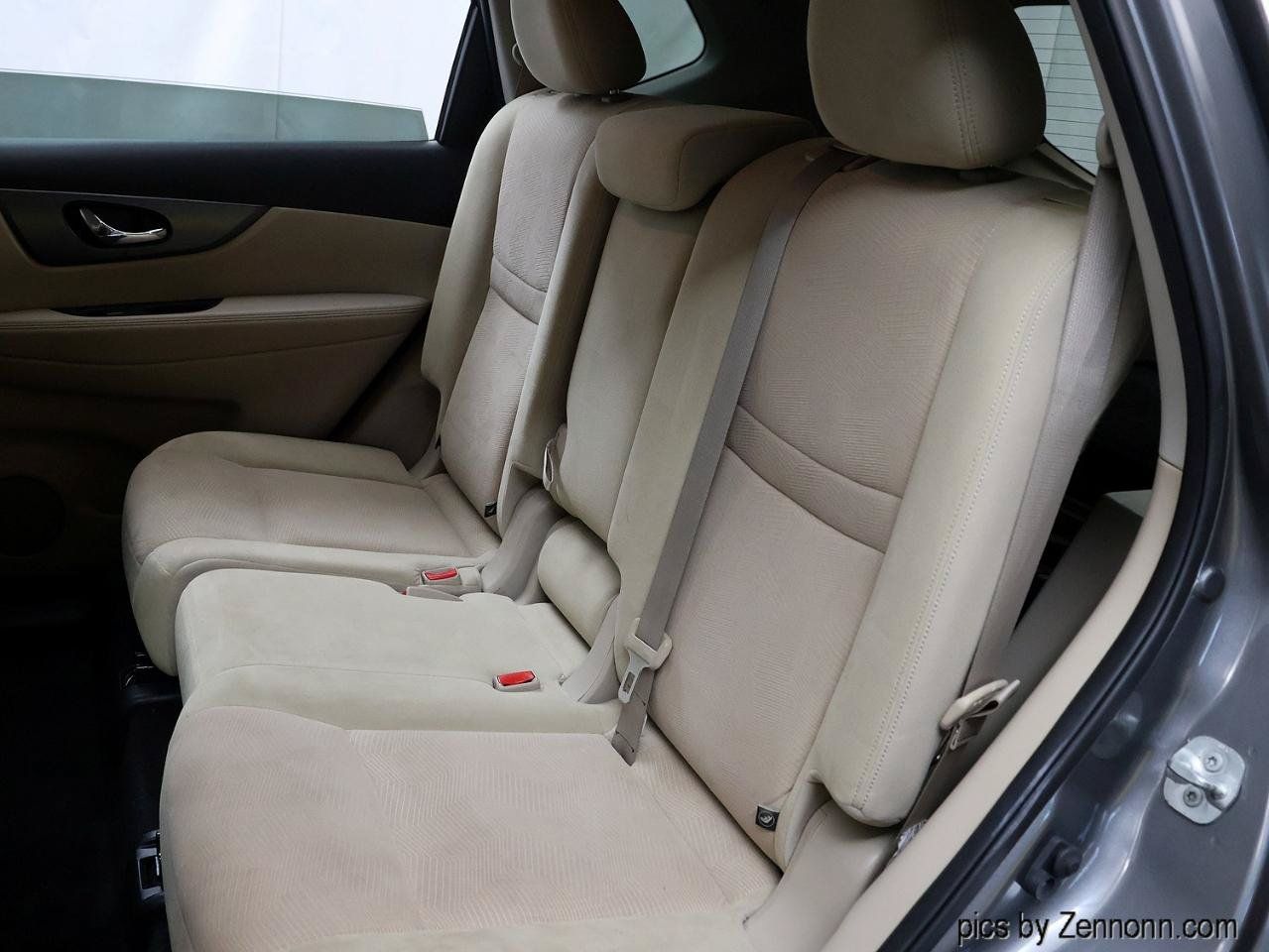 Used 2016 Nissan Rogue S FWD image 14