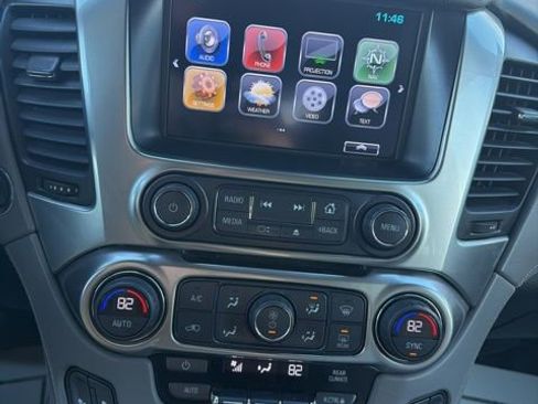 Used 2017 Chevrolet Tahoe LT w/ LT Signature Package image 16