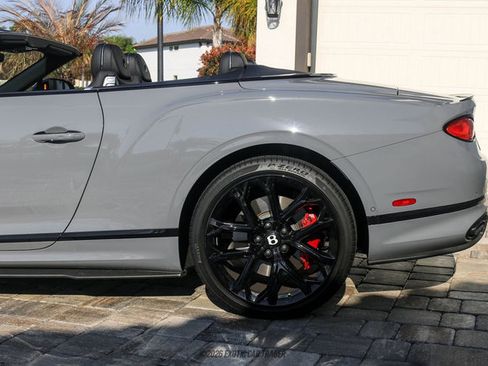 Used 2024 Bentley Continental GT S image 5