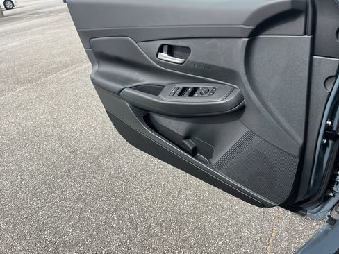 New 2026 Nissan Sentra SV w/ SV Convenience Package FWD image 12