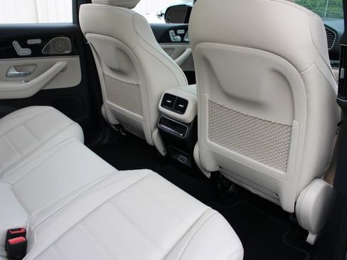 Used 2026 Mercedes-Benz GLS 580 4MATIC image 15