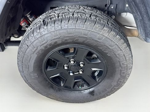 Used 2020 Jeep Gladiator Mojave image 35