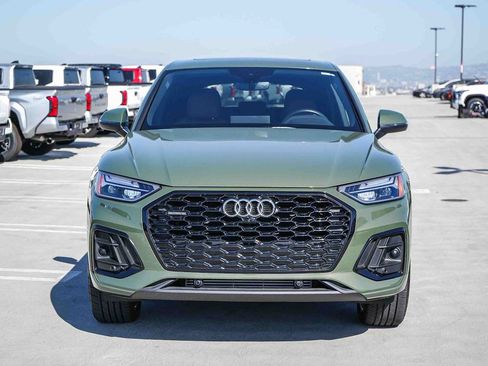 Used 2023 Audi Q5 2.0T Premium Plus w/ Premium Plus Package AWD/4WD image 2
