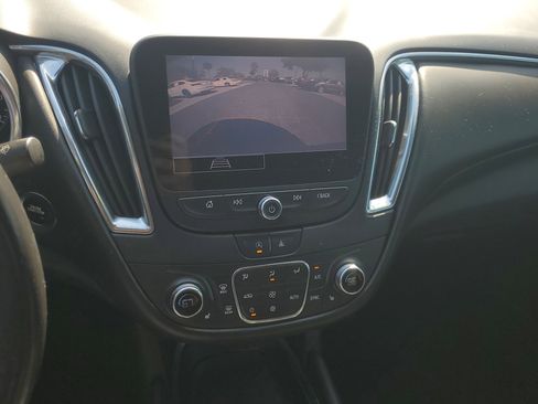 Used 2021 Chevrolet Malibu LT w/ Leather Package image 26