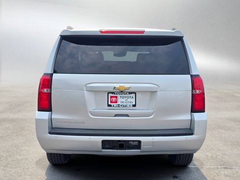 Used 2018 Chevrolet Suburban LT AWD/4WD image 4