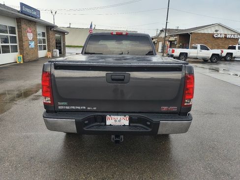 Used 2011 GMC Sierra 1500 SLE w/ All-Terrain Package AWD/4WD image 6