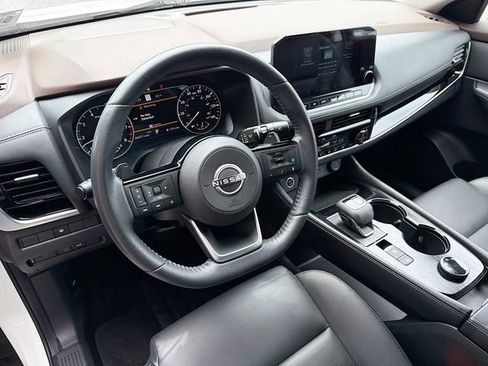 Certified 2023 Nissan Rogue SL w/ SL Premium Package AWD/4WD image 13