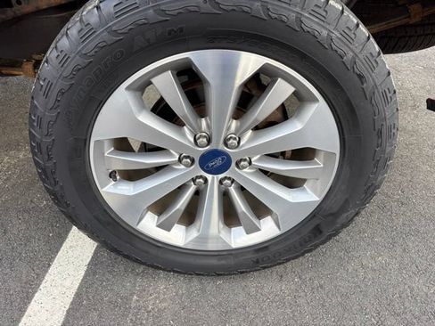 Used 2017 Ford F150 XL w/ Equipment Group 101A Mid AWD/4WD image 11
