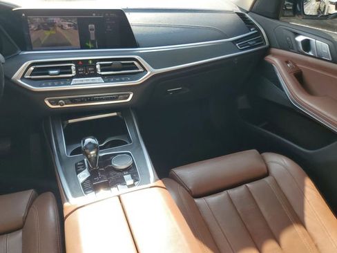 Used 2021 BMW X7 xDrive40i AWD/4WD image 17
