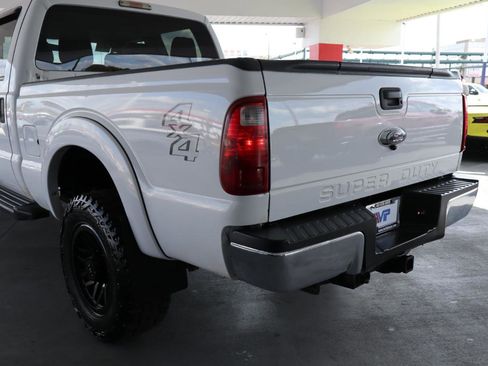 Used 2016 Ford F250 XLT w/ Snow Plow Prep Package image 9