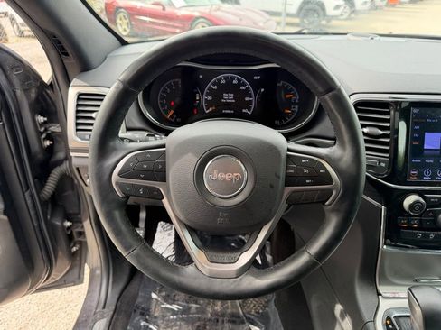 Used 2019 Jeep Grand Cherokee Limited w/ Luxury Group II image 17