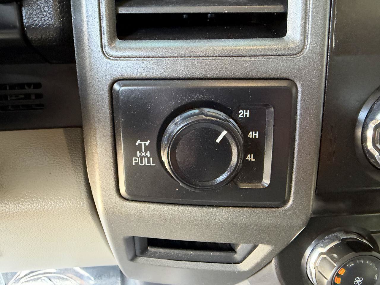 Used 2019 Ford F350 XL w/ Power Equipment Group AWD/4WD image 25